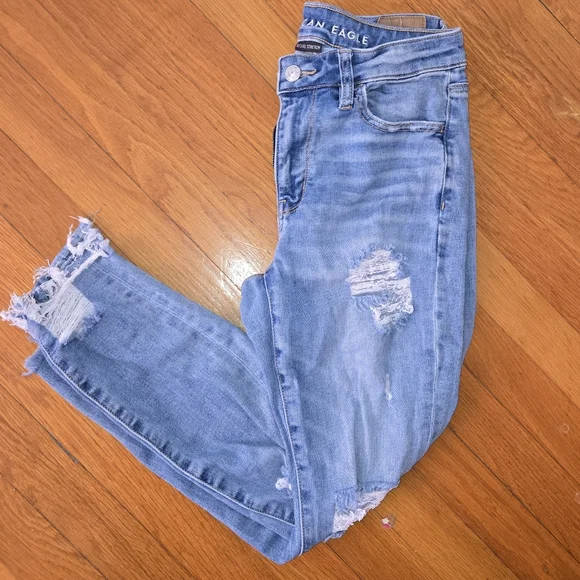 American Eagle Distressed Stretch Jeans - Picture 1 of 4